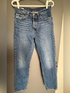 Classic 501 Women’s Levi’s Jeans Size 28